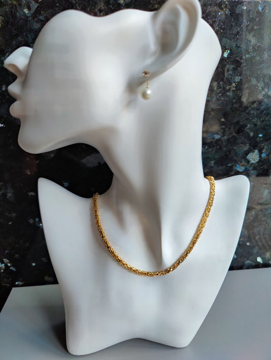 9ct Yellow Gold Chunky Byzantine Chain 15" over 20grams SOLID not hollow Choker