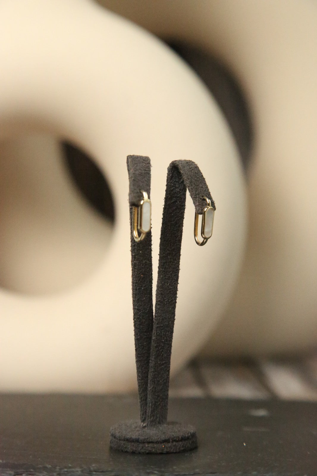 New 9ct Yellow Gold Solid Hoop Earrings with White Mother of Pearl Hoops