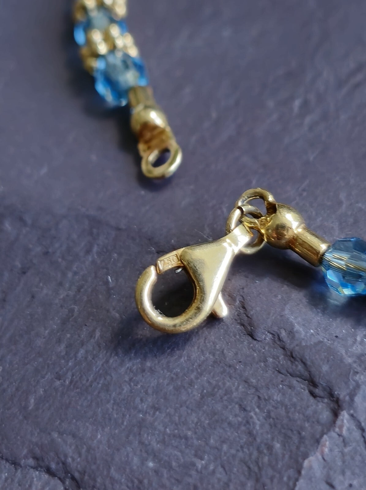 18k Yellow Gold And Blue Topaz Beaded Bracelet 8.5inch with Gold Bars Between