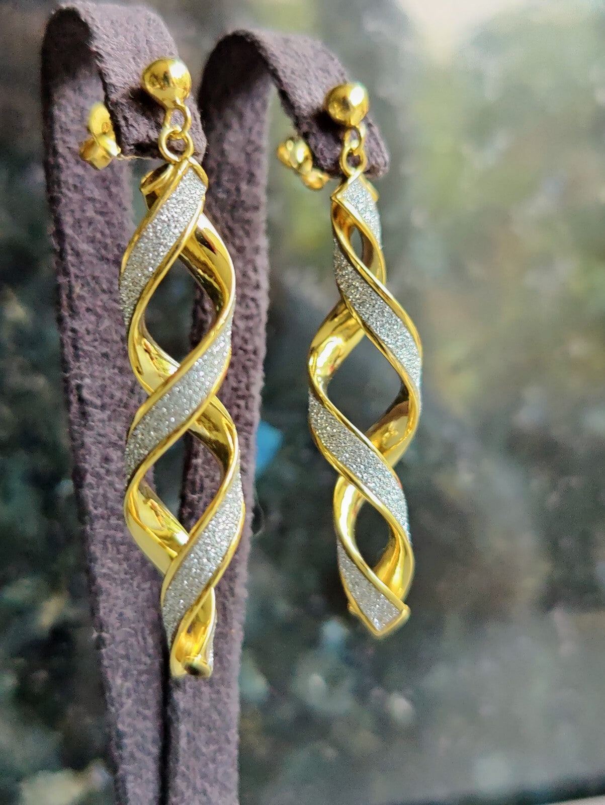 New Solid Yellow Gold 9 Carat White Glitter Moondust Twist Earrings Studs Dangly