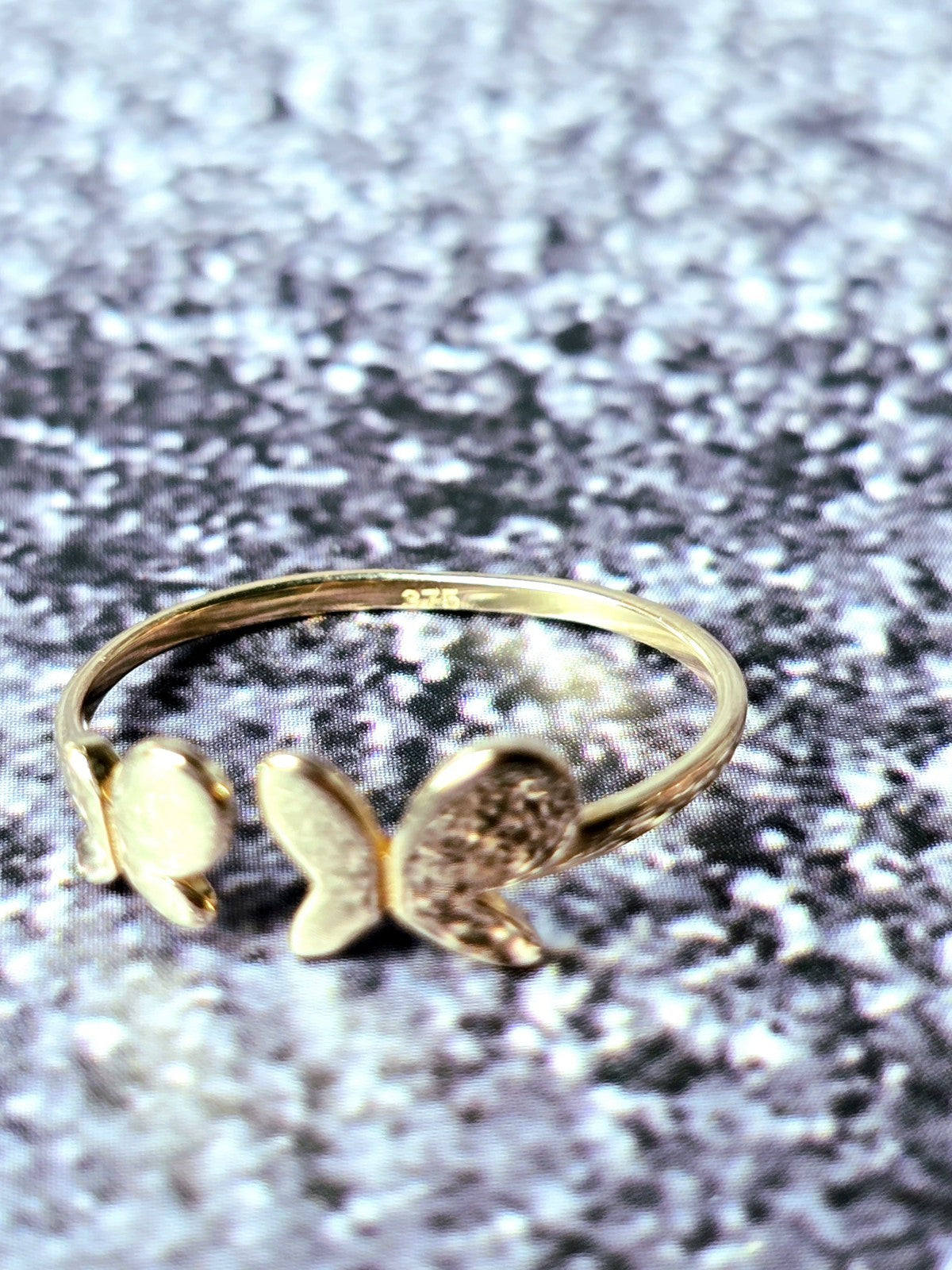 9ct Yellow Gold Butterfly Ring Split Shank Two Butterflies s: J Band Hallmarked