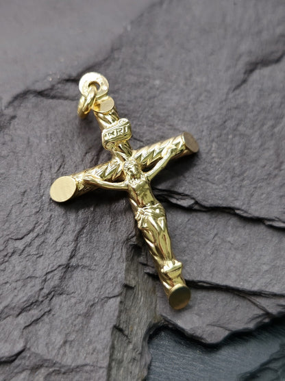 New Solid 9ct Yellow Gold Cross with Jesus Pendant 35mm x 20mm Hallmarked