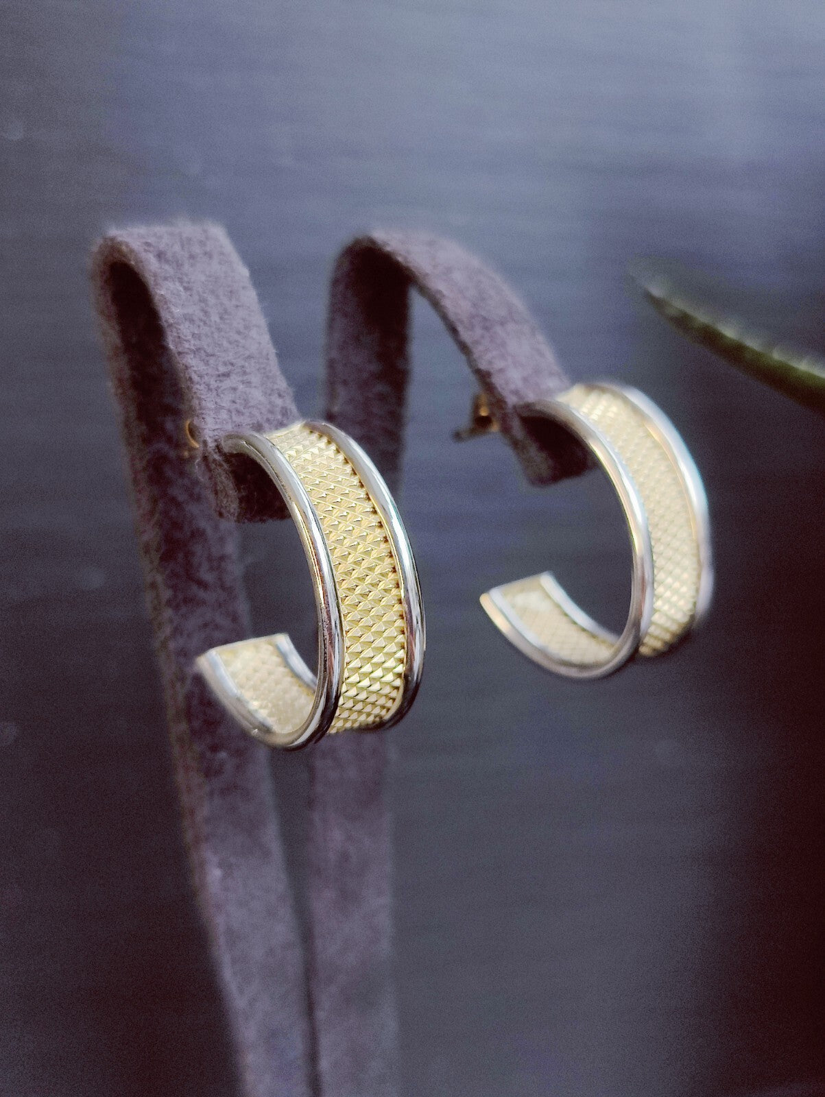 NEW 9ct Solid Yellow/White Gold Half Hoop Earrings Studs Diamond Cut Pattern