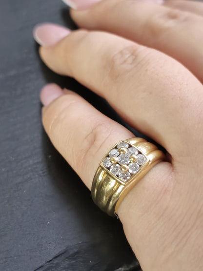 Solid 18ct Yellow Gold Unixsex Signet Ring Pinky Finger size M Diamond 0.25ct