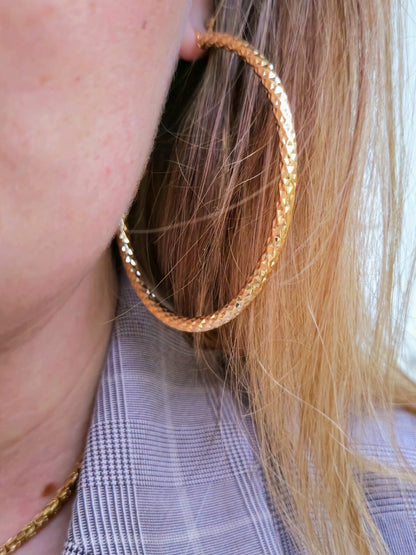 Big 9ct Yellow Gold Twisted Hoop Earrings Twist Hoops 77mm Diamond Cut Pattern