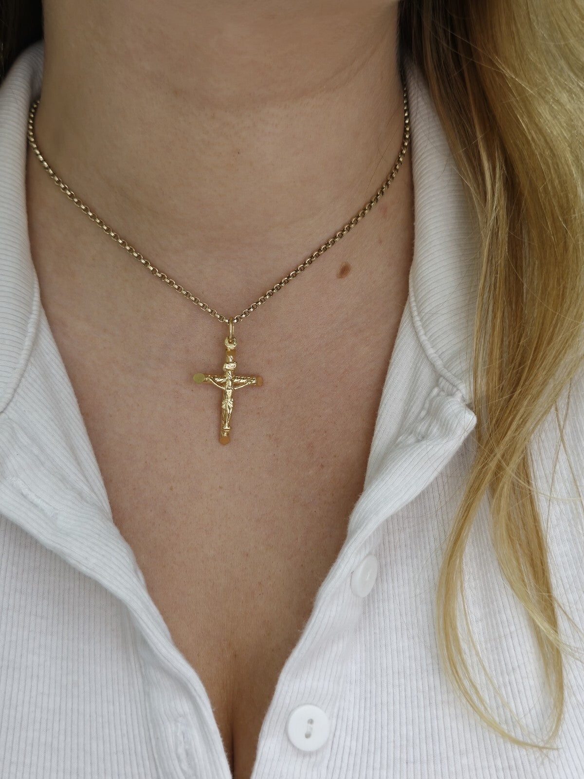 New Solid 9ct Yellow Gold Cross with Jesus Pendant 35mm x 20mm Hallmarked