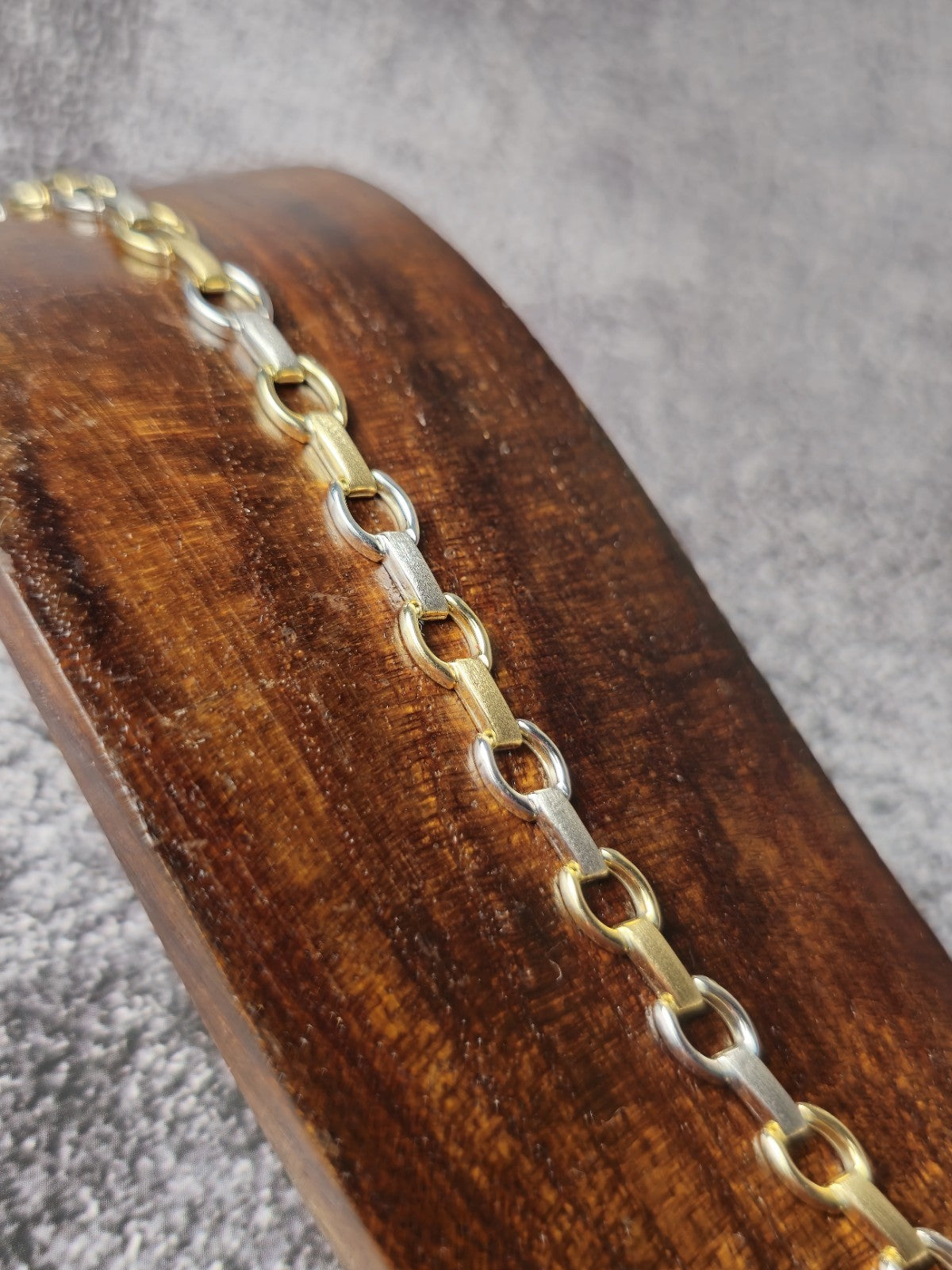 New 9ct Yellow/White Circles Link Gold Bracelet Hallmarked 7.5'' long
