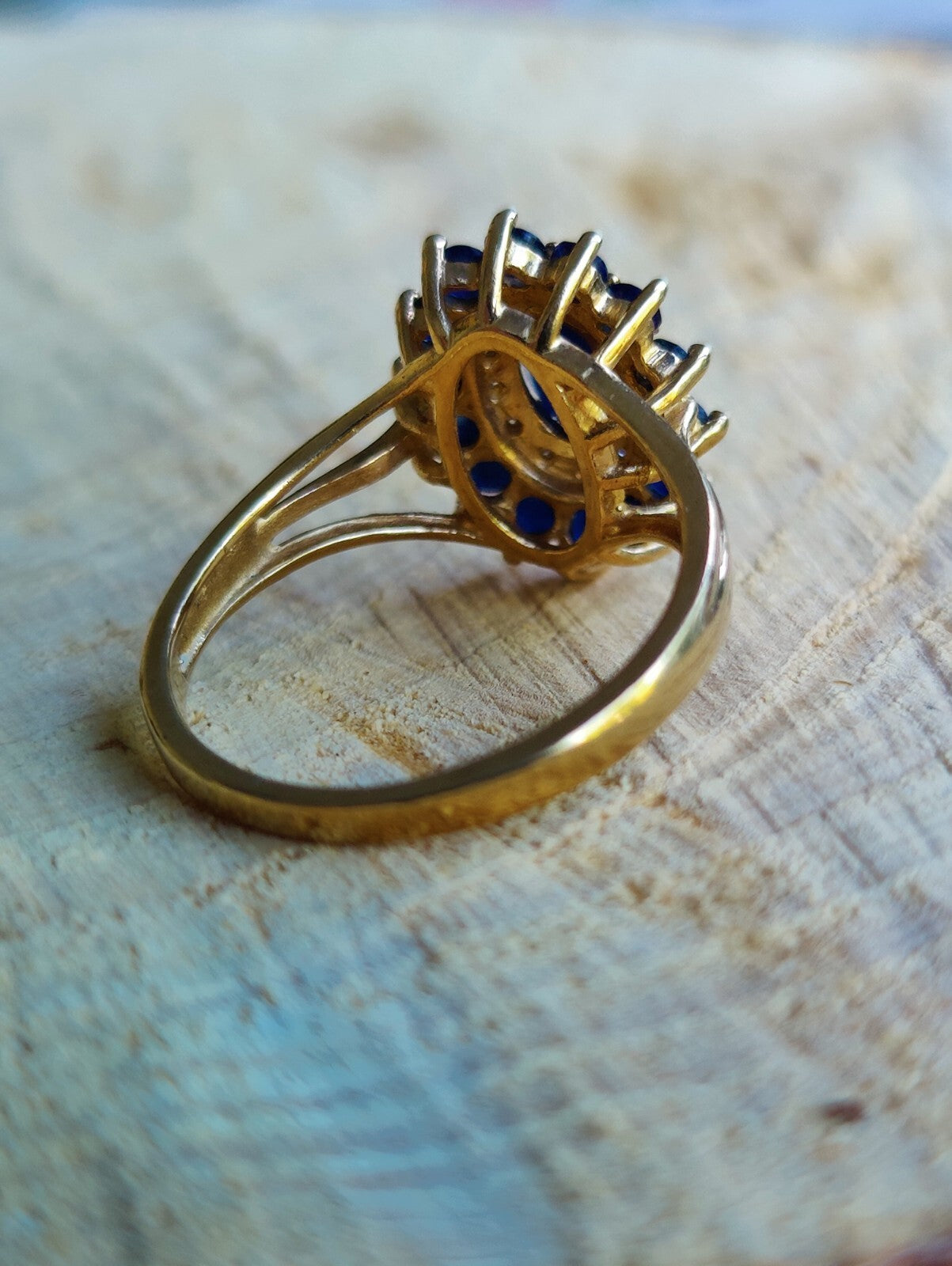 Amazing Stunning 9ct Yellow Gold Sapphire/Diamond Flower Ring Cocktail size S+