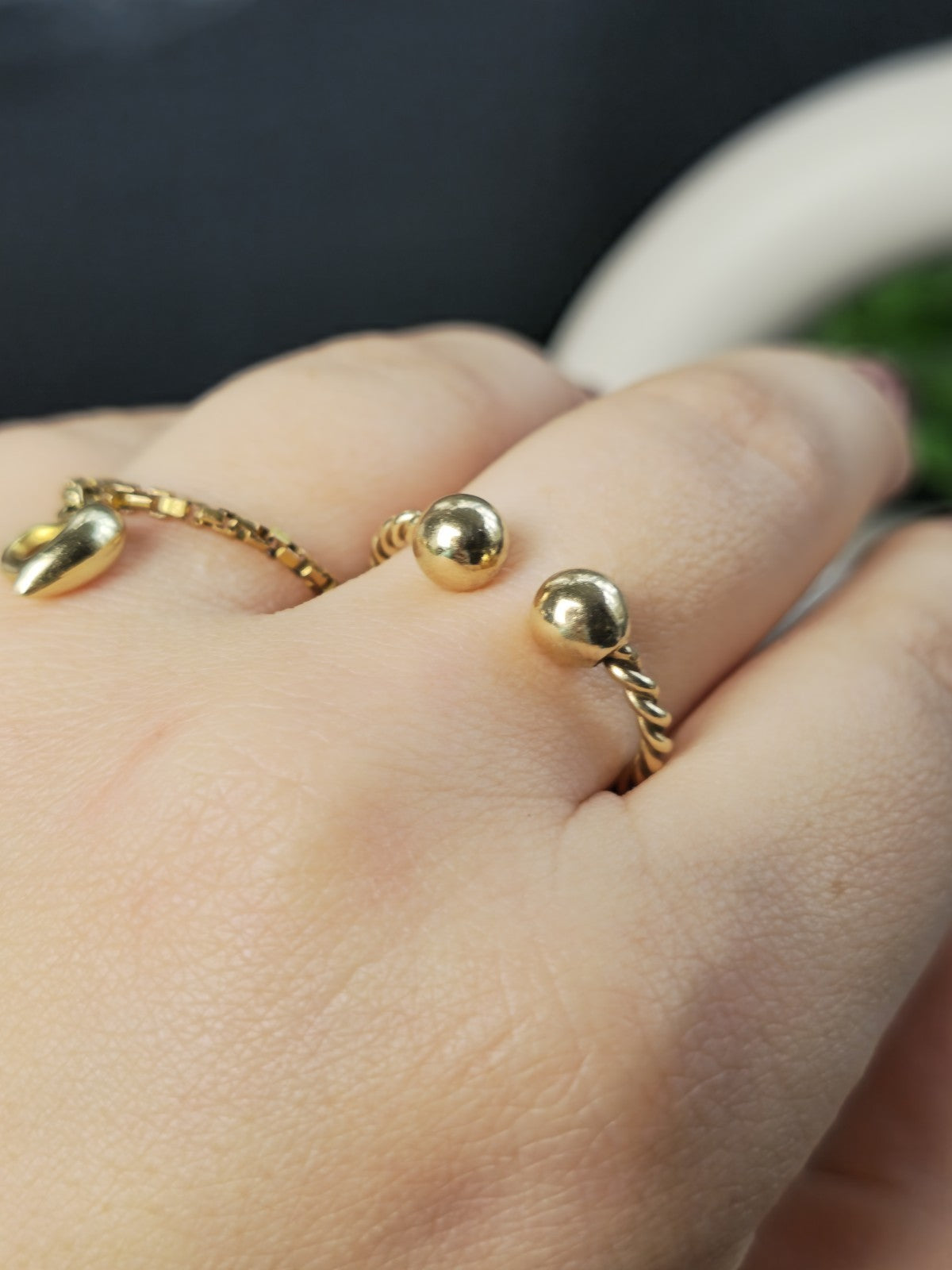 9ct Yellow Gold Split Ball Ends Ring Twisted Shank Size N-Q Adjustable Size 375