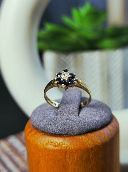 Stunning Cute 9ct Yellow Gold Sapphire/Diamond Flower Ring  size L+ Hallmarked