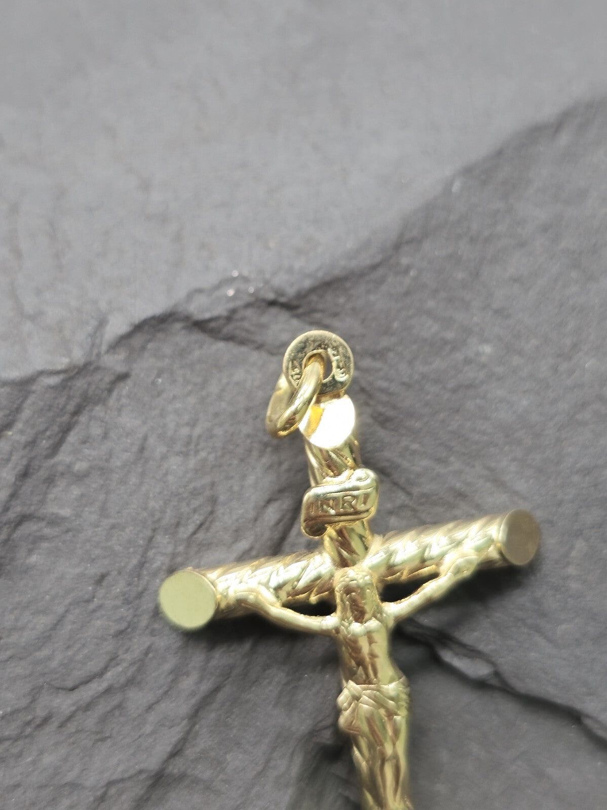 New Solid 9ct Yellow Gold Cross with Jesus Pendant 35mm x 20mm Hallmarked